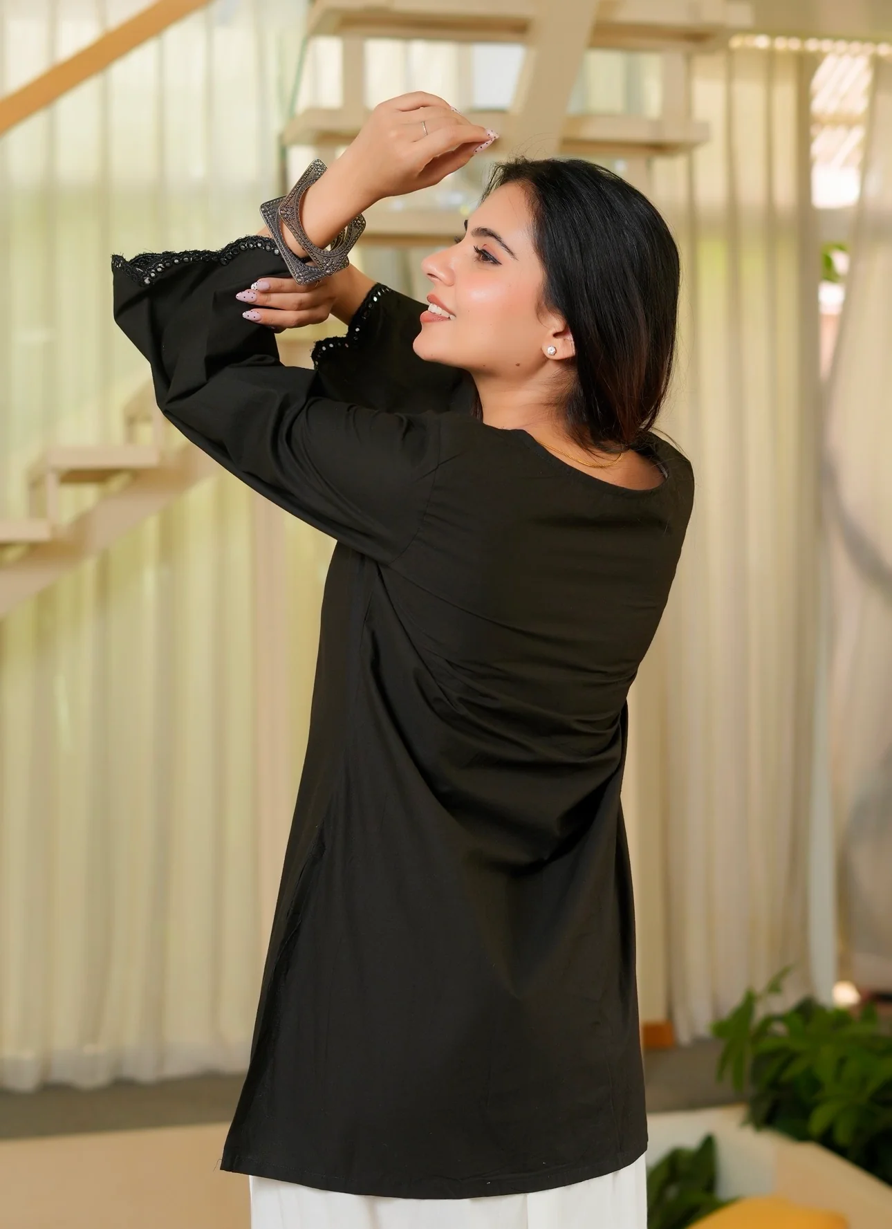 Minimal black Farsi - Image 11