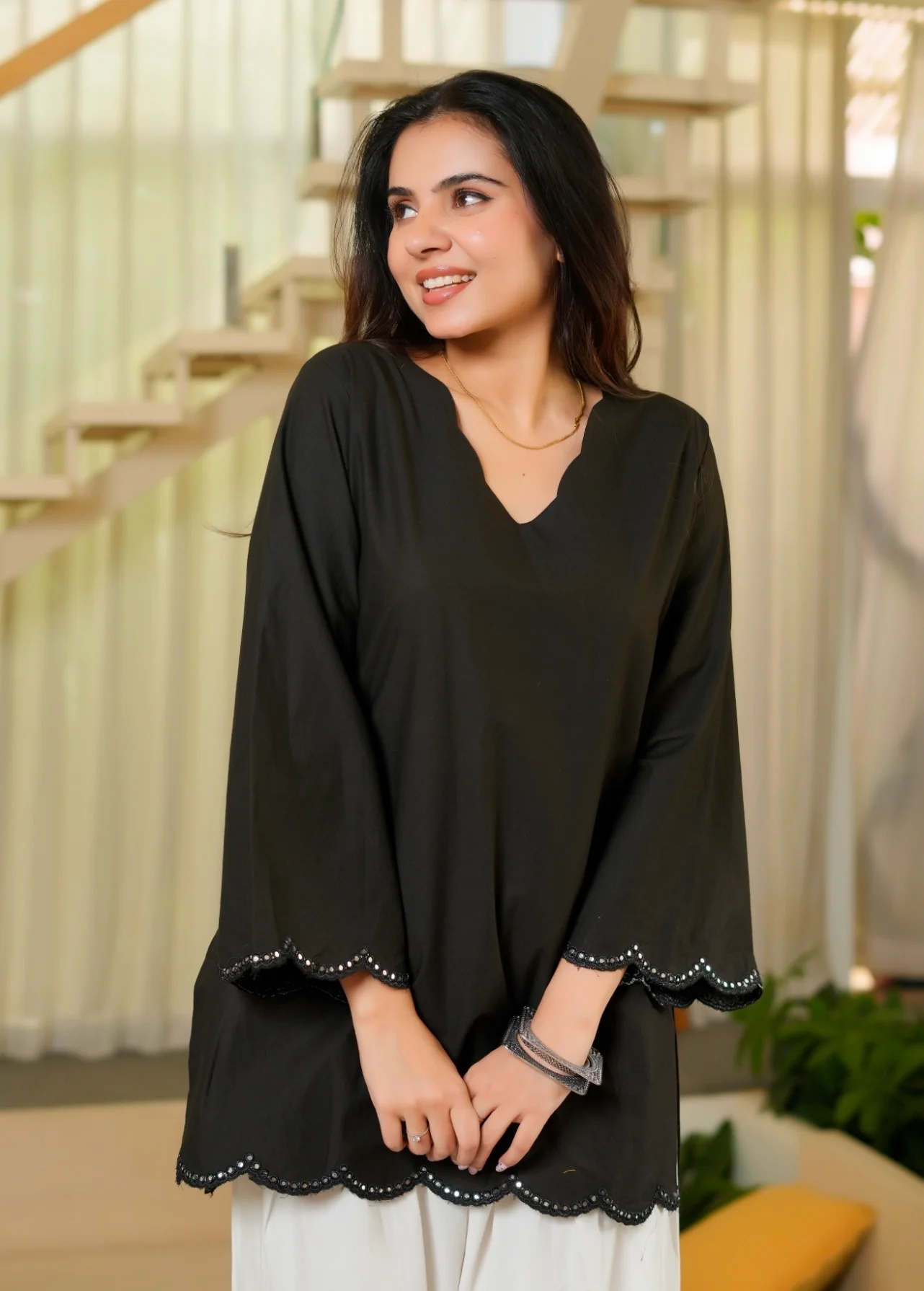 Minimal black Farsi - Image 9