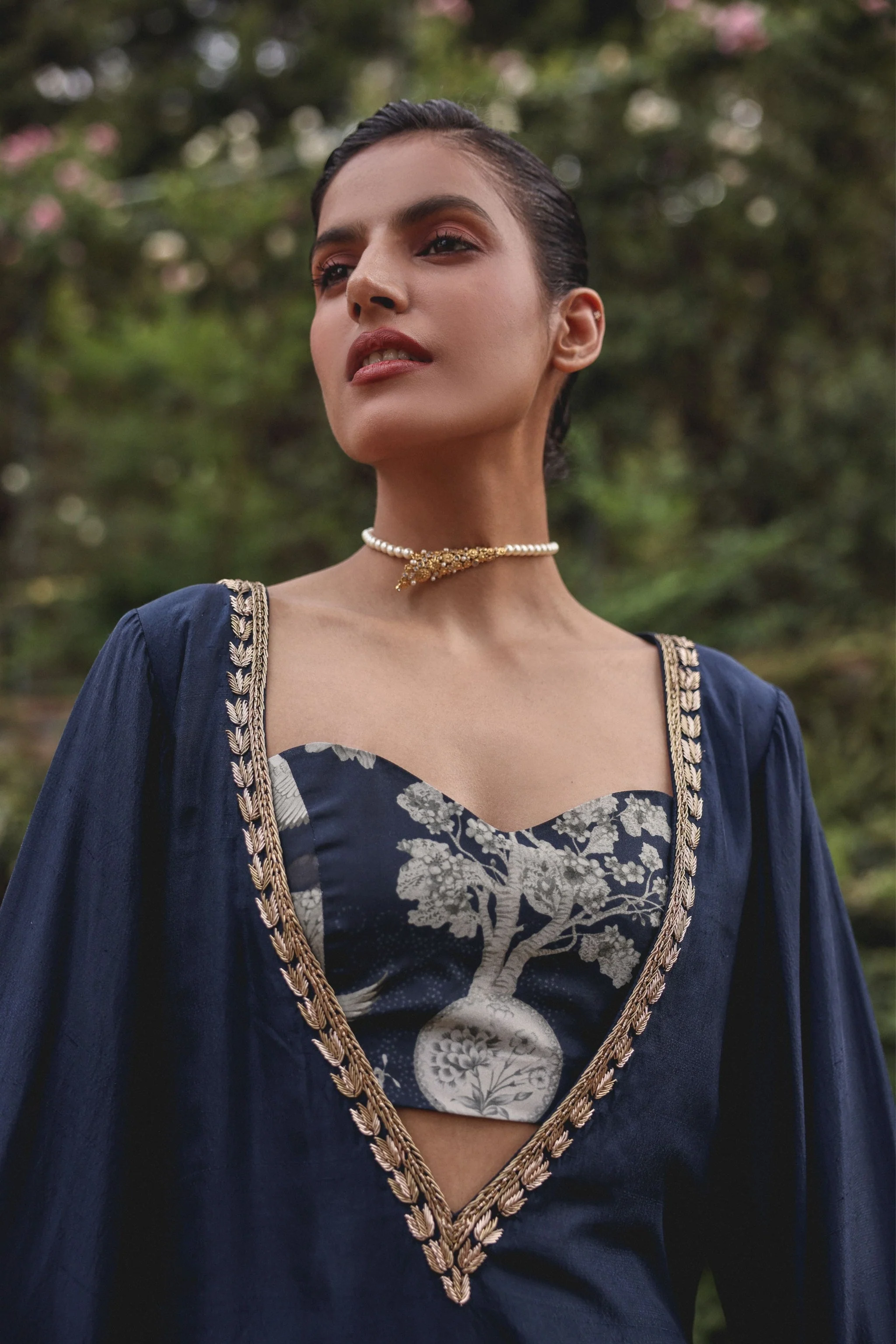 Navy blue floral Farsi - Image 3