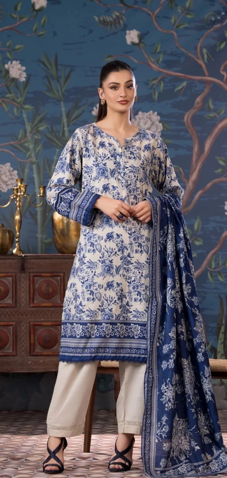 Pakistani printed blue Pure Cotton Suit Set - Image 3