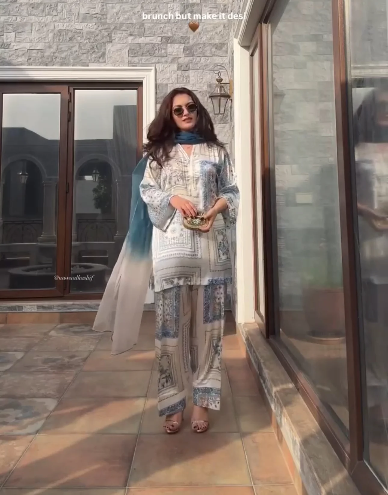 Moti Work Farsi Suit - Image 3