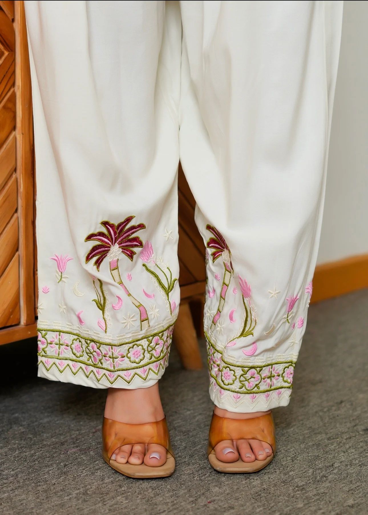 Rang-E-Malka Premium Farsi Set - Image 22