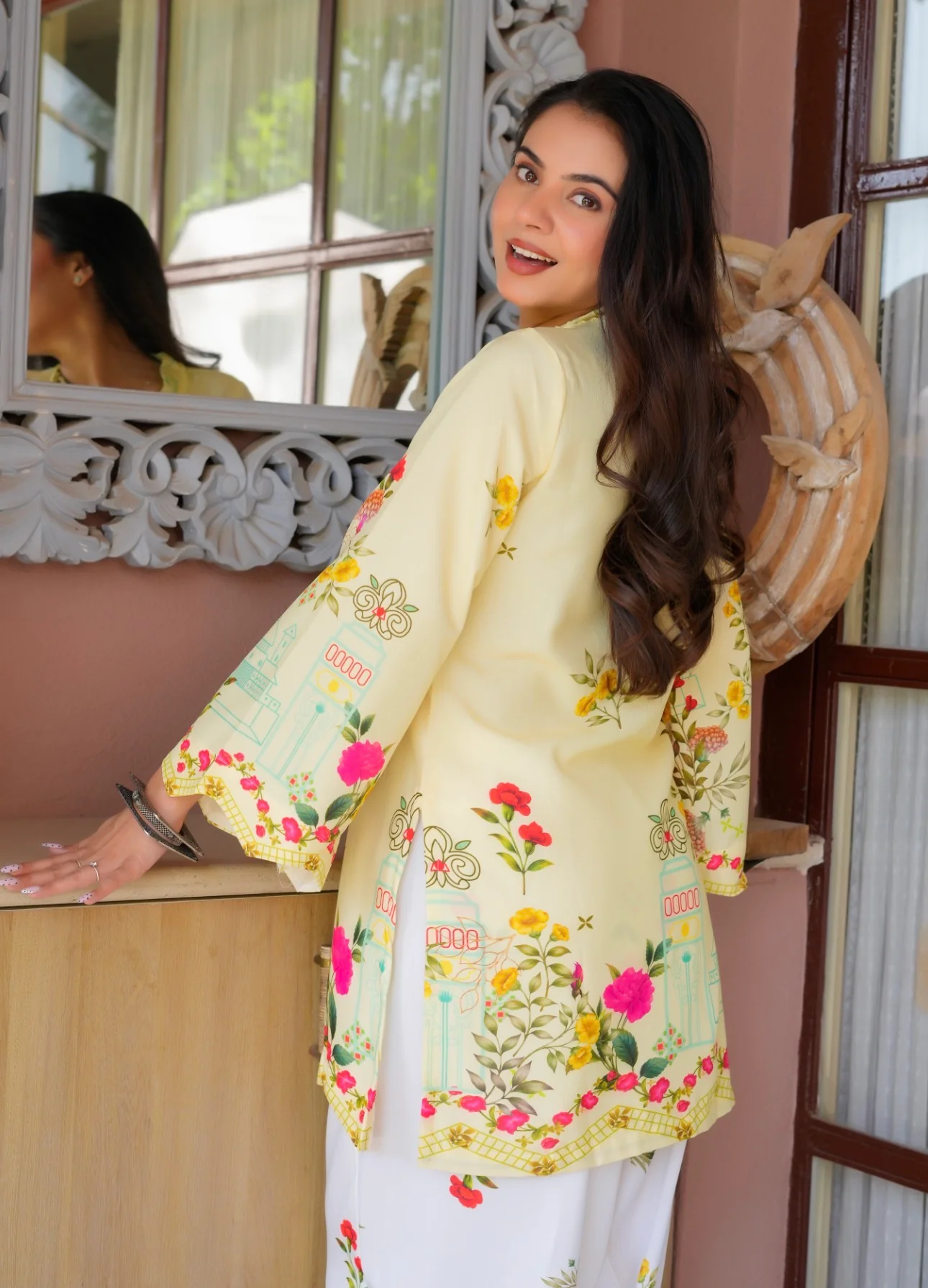 Sunshine floral Farsi suit - Image 10