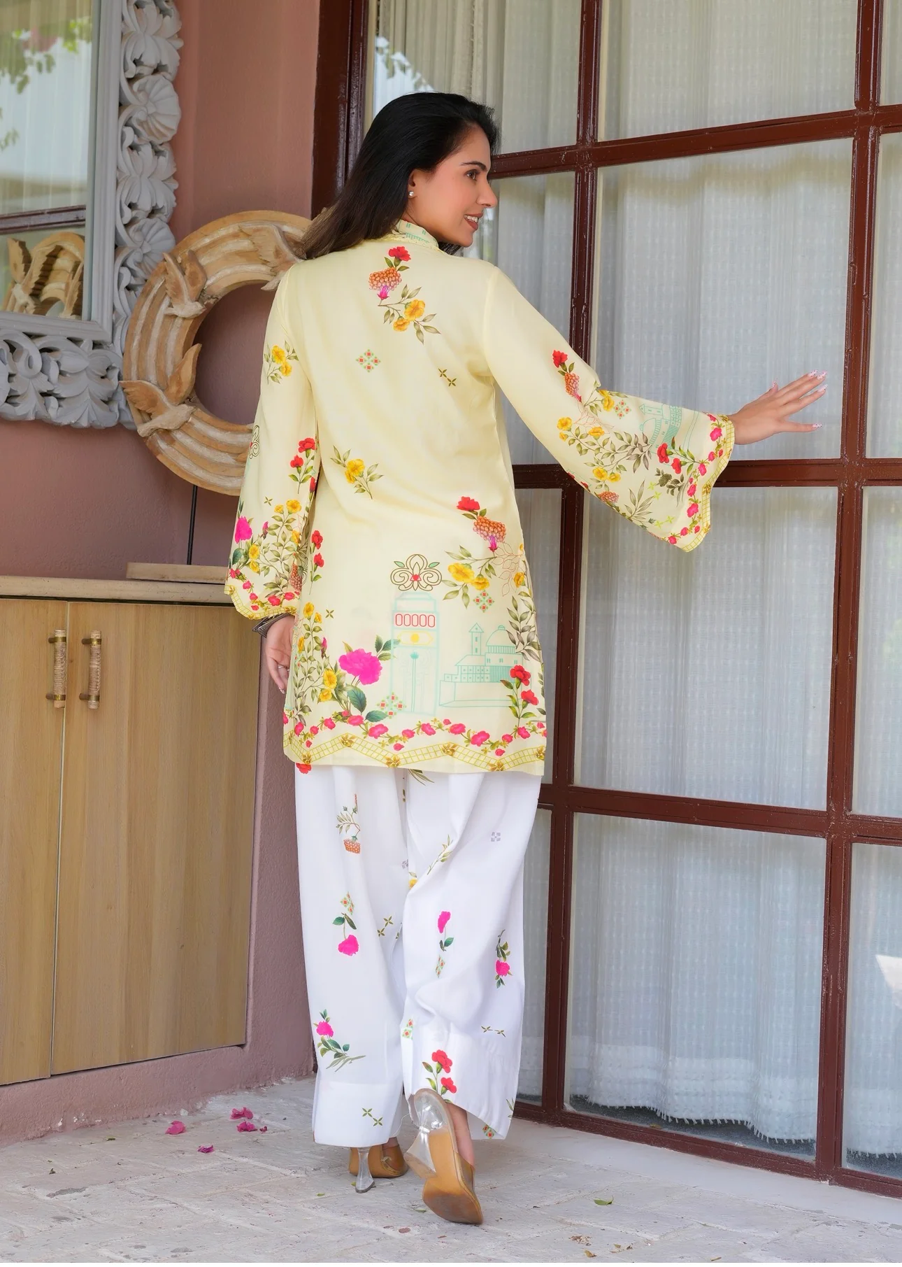 Sunshine floral Farsi suit - Image 14