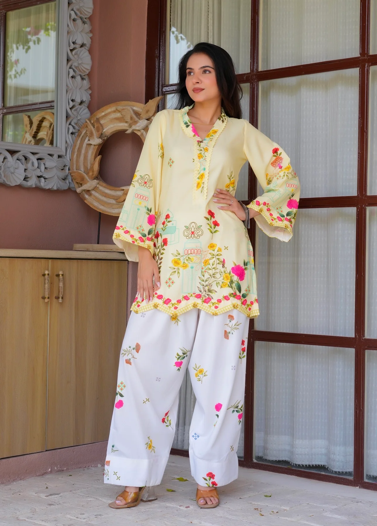 Sunshine floral Farsi suit - Image 9