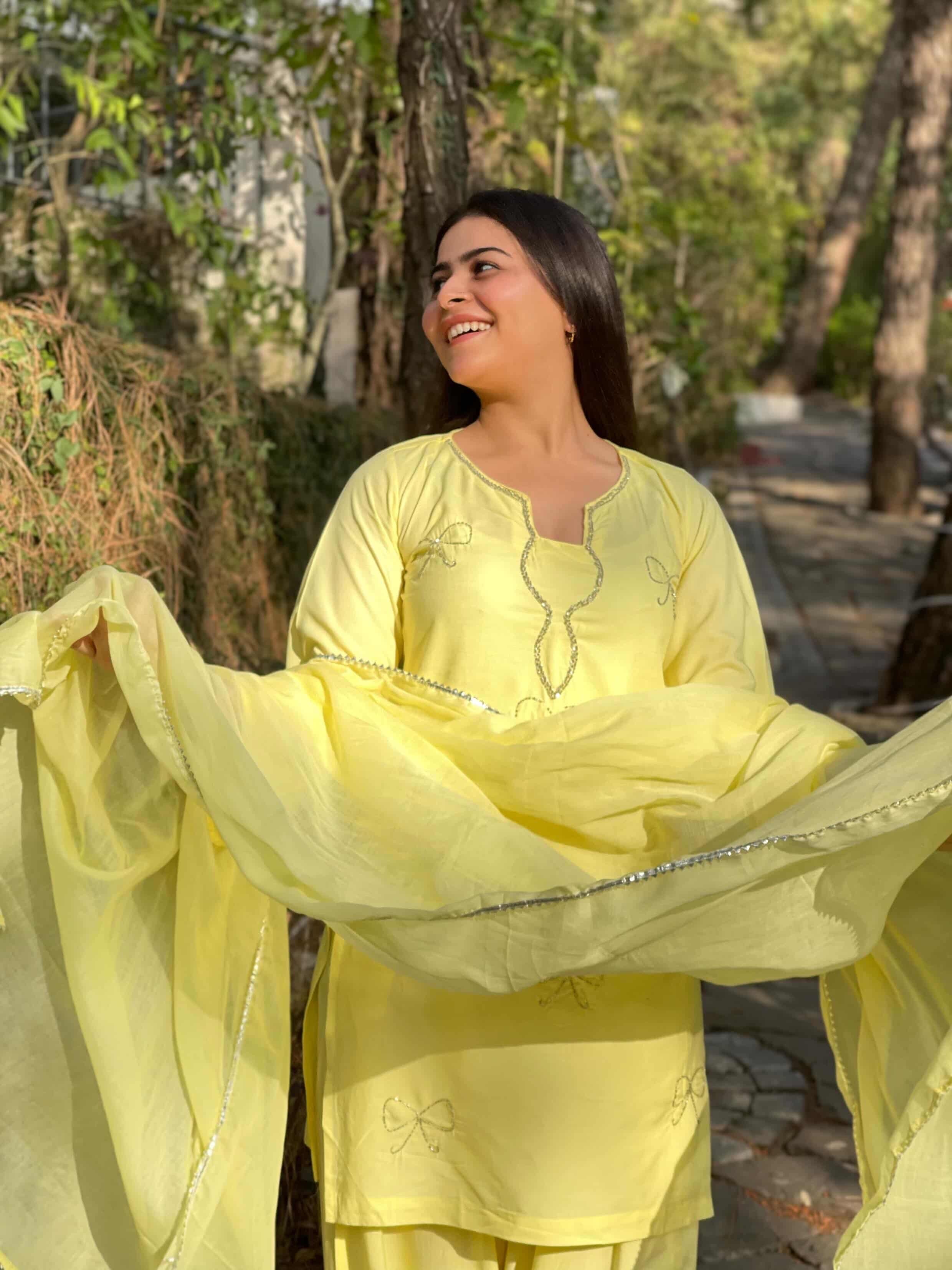 Yellow Farsi suit - Image 2