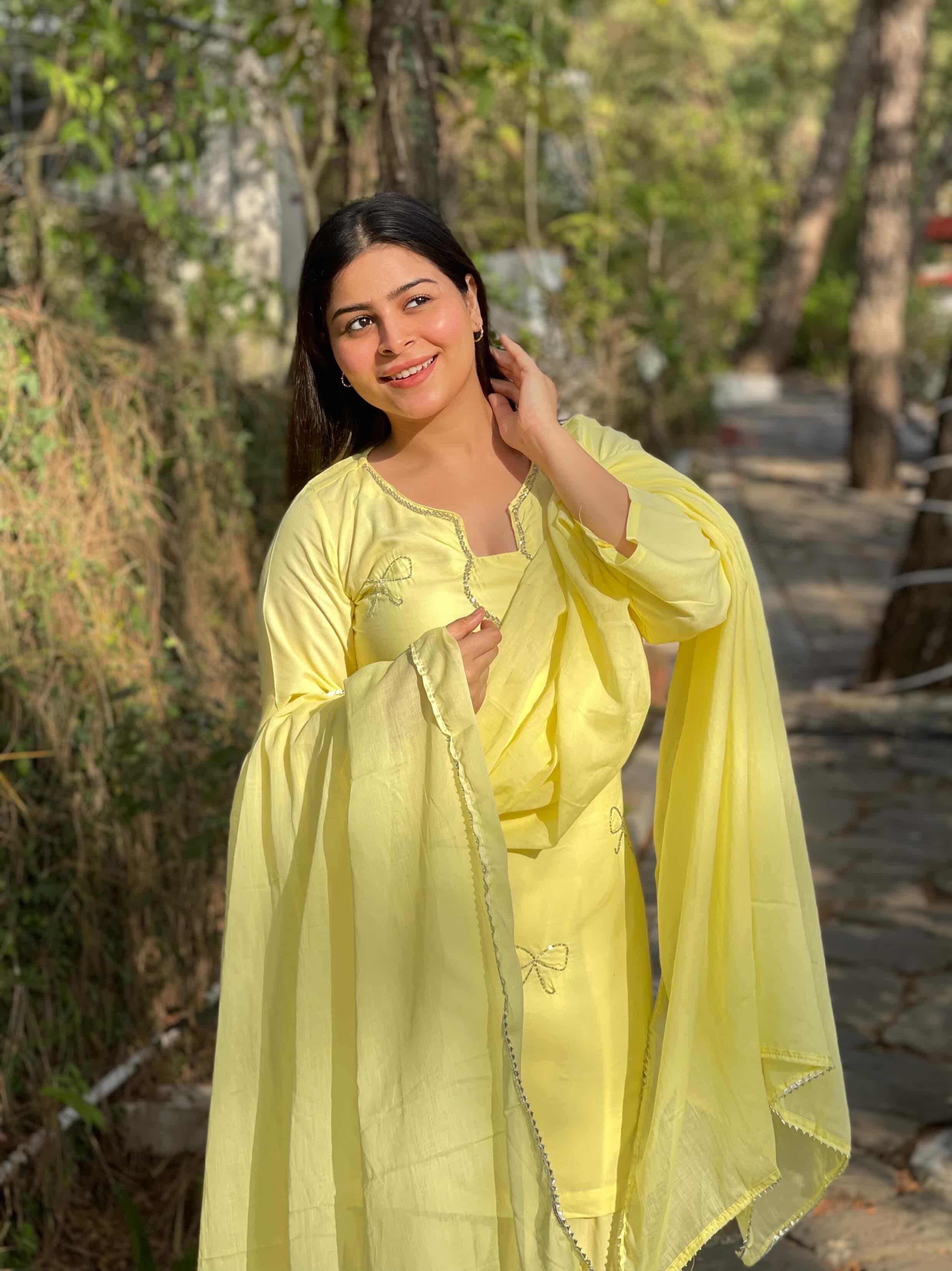 Yellow Farsi suit - Image 3
